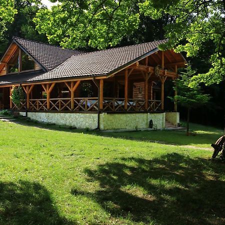Cabana Izvoranu Exterior foto