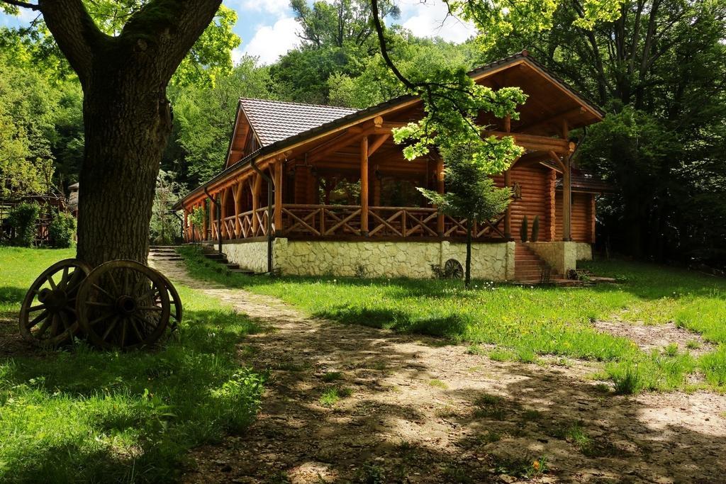 Cabana Izvoranu Exterior foto